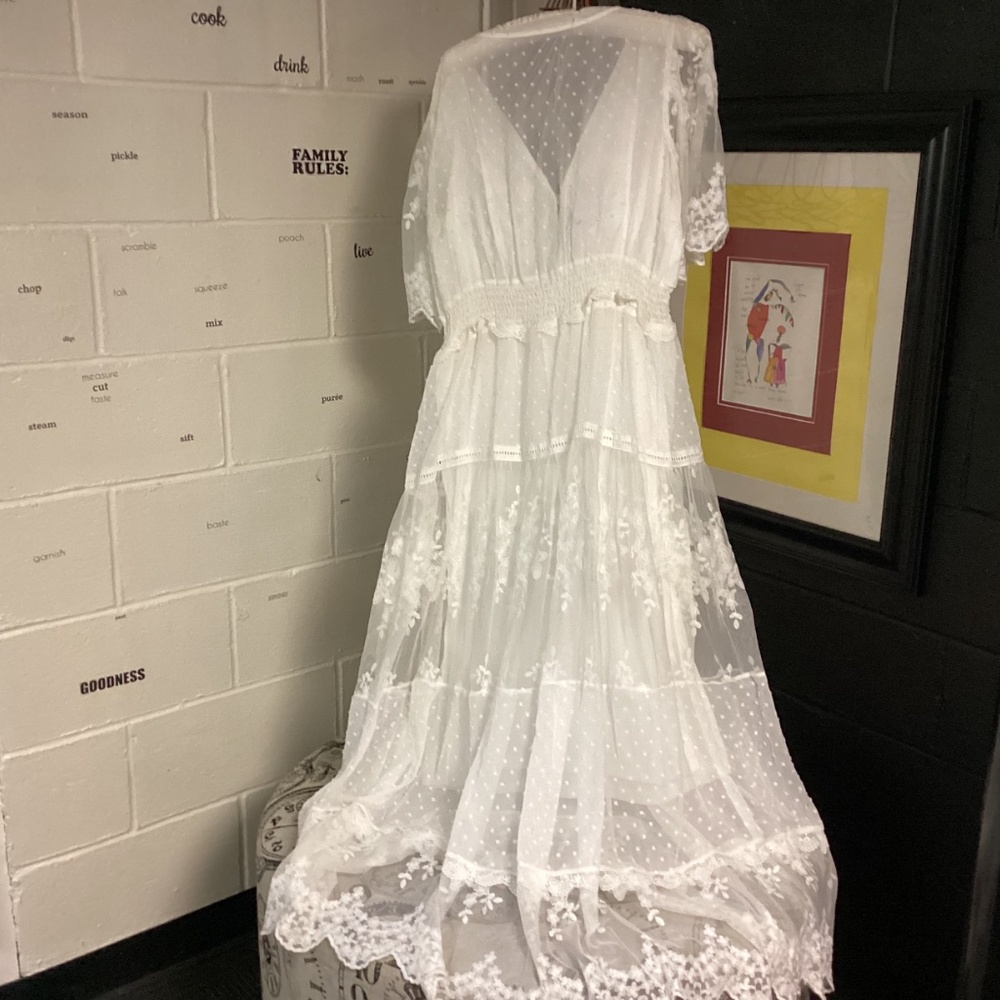 Summer white dress whimsical see thru MUST SEE PRARIE STYLE. WEDDING ? PROM.🌹 - Picture 9 of 15